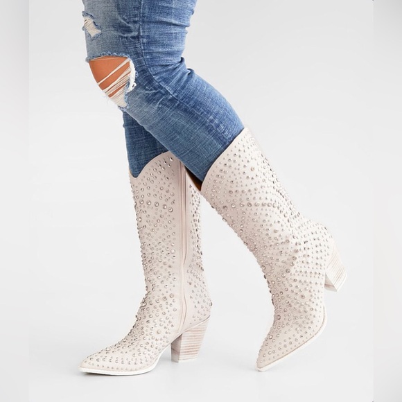 Corkys White and Silver Heeled Cowboy Boots with Intricate Design - Picture 5 of 16